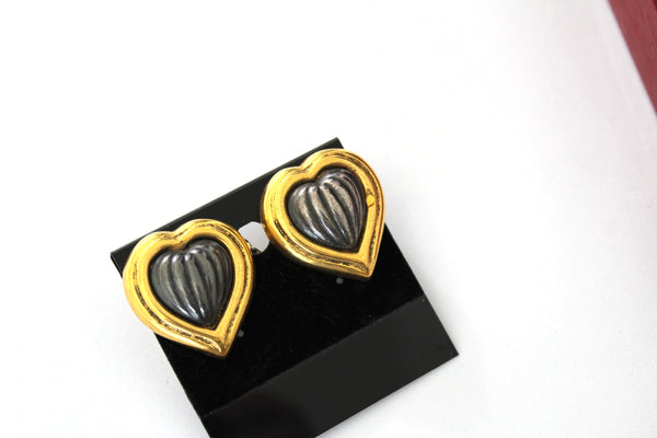 Signed Uno Li Paris  Gunmetal  and  Hold tone  heart    Earrings clip on