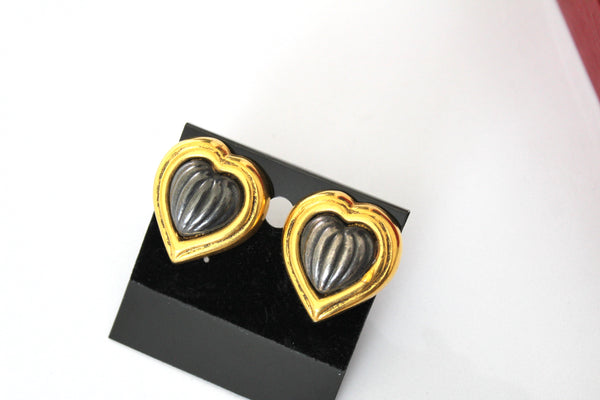 Signed Uno Li Paris  Gunmetal  and  Hold tone  heart    Earrings clip on