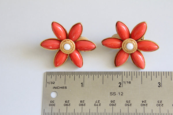 1970s Christian Lacroix Faux coral  Flower  Earrings  clip on  in gold metal  #2855