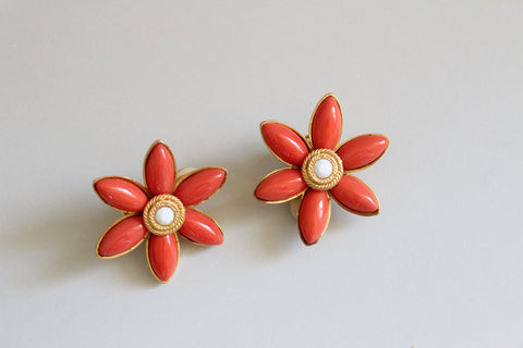 1970s Christian Lacroix Faux coral  Flower  Earrings  clip on  in gold metal  #2855