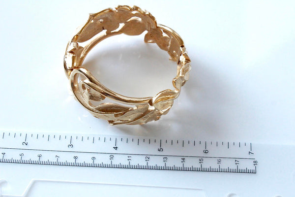 Trifari Kunio Matsumoto Gold tone Leaf Bracelet #1061