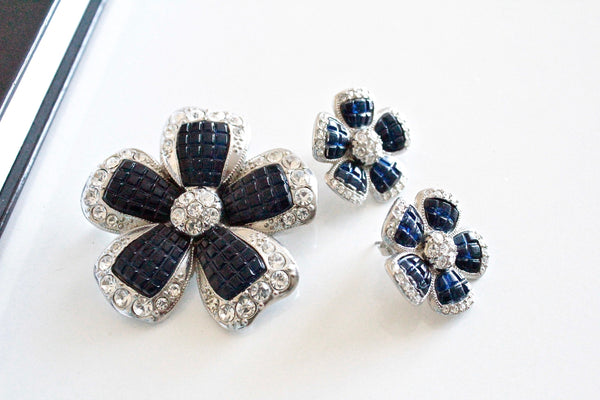 AVON of BELLEVILLE  Canada  Brooch  & Pierced earrings  blue rhinestones  #2299