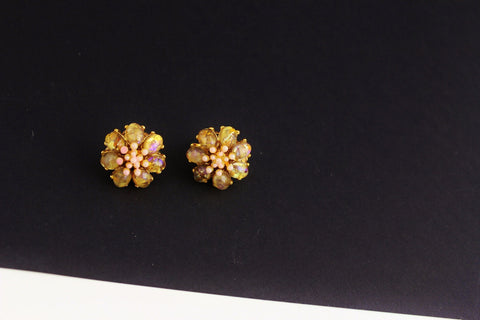 Jose Maria Barrera Goldtone Pale Pink /Coral/ faux Peridot  Flower Earrings Clip on #2327