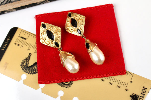 Vintage Guy Laroche Drop earrings  with faux pearls & Black rhinestones