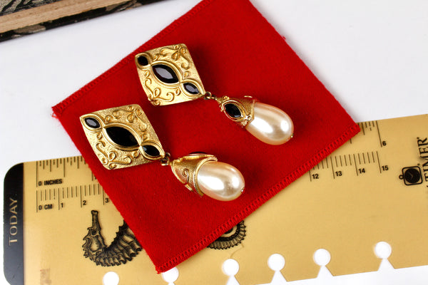 Vintage Guy Laroche Drop earrings  with faux pearls & Black rhinestones