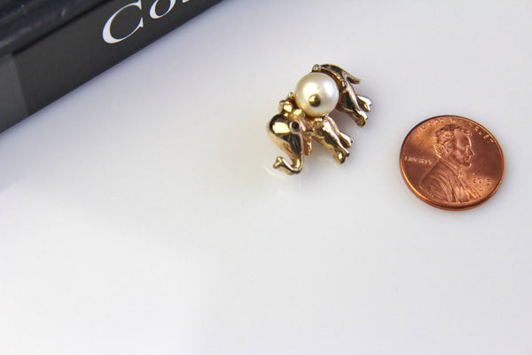 unsigned  Trifari small  Elephant Brooch/Pin #614