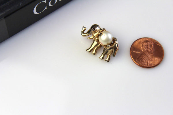 unsigned  Trifari small  Elephant Brooch/Pin #614