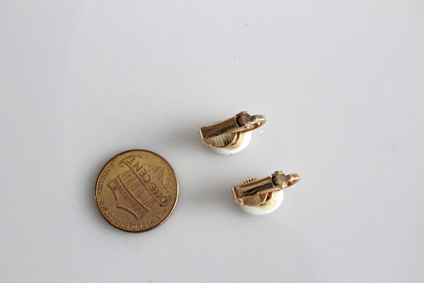 Petite Rose Shabby Chic Goldtone earrings clip on # 701
