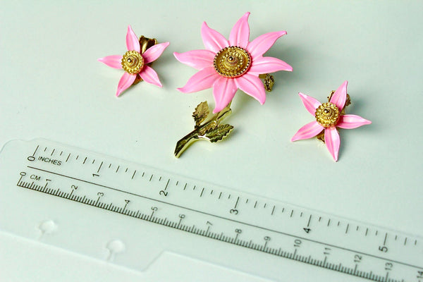 unsigned  pink enamel flower brooch & earrings 1970s #893