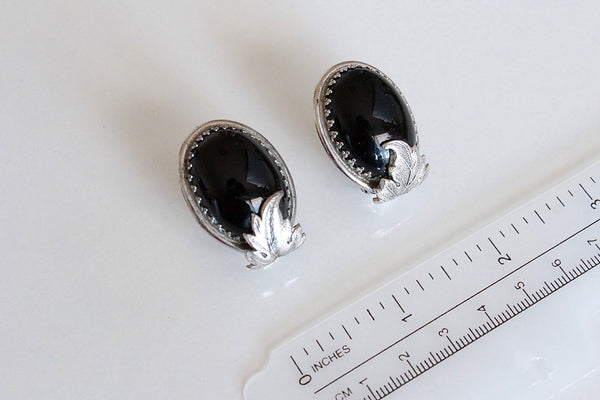 Signed WHITING & DAVIS silver  Tone Black Glass  Leaf  Earrings Clip on #245