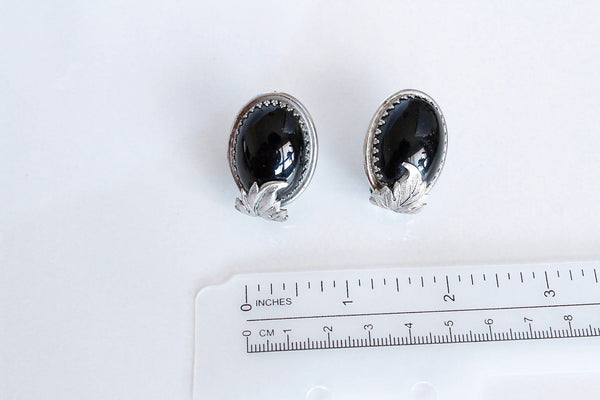 Signed WHITING & DAVIS silver  Tone Black Glass  Leaf  Earrings Clip on #245