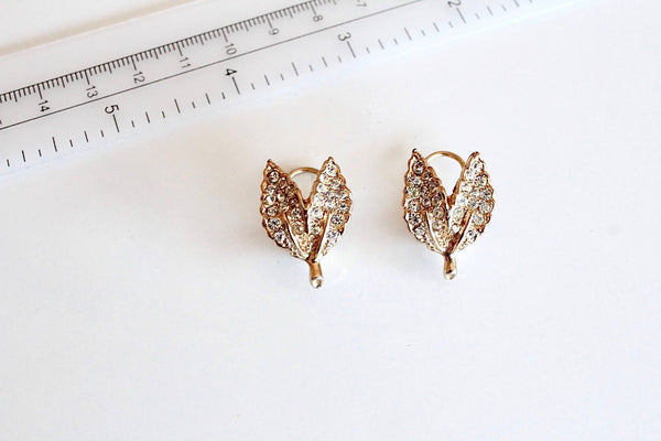 Goldette  goldtone clip-on leaf Earrings Clip on #1161