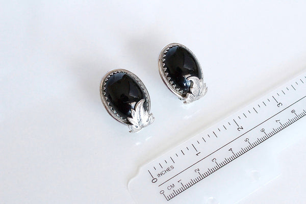 Signed WHITING & DAVIS silver  Tone Black Glass  Leaf  Earrings Clip on #245