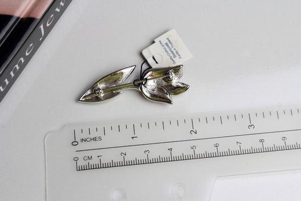 Swarovski Tulip  Flower   Brooch/Pin with green enamel and pink rhinestones # 1551
