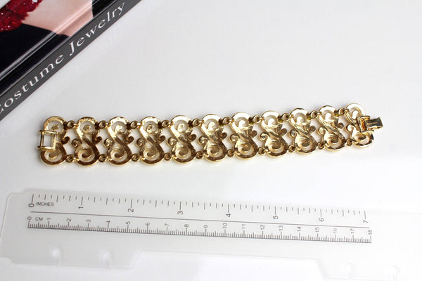 Glamour  Nina Ricci  Gold Tone link  Bracelet  1980s # 1541