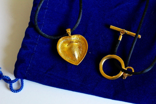 Escada Glass Heart  Necklace  / black  silk cord #2061