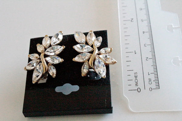 Trifari Kunio Matsumoto  Rhinestone earrings  clip on Wedding jewelry #1726