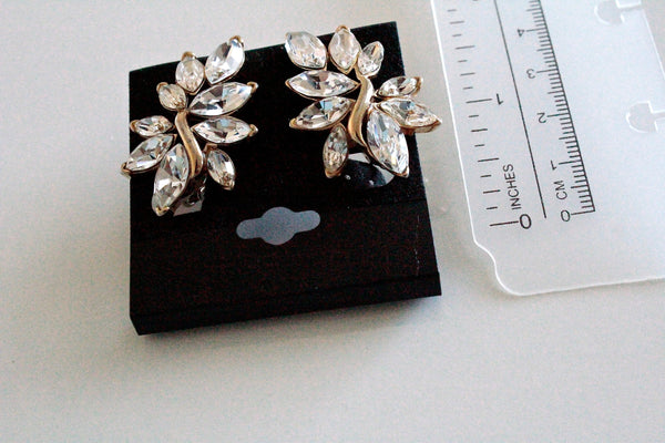 Trifari Kunio Matsumoto  Rhinestone earrings  clip on Wedding jewelry #1726