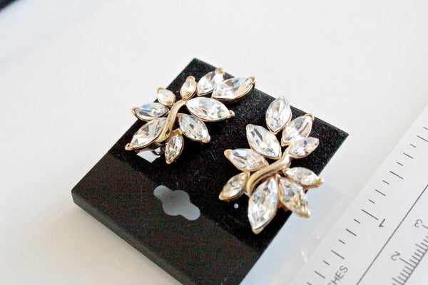 Trifari Kunio Matsumoto  Rhinestone earrings  clip on Wedding jewelry #1726