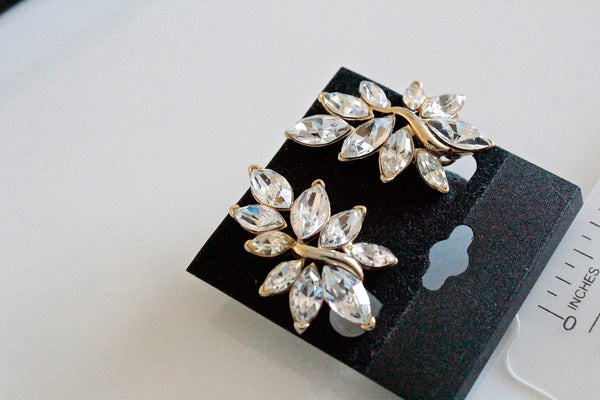 Trifari Kunio Matsumoto  Rhinestone earrings  clip on Wedding jewelry #1726