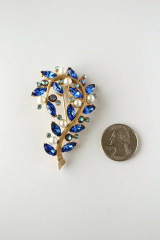 Signed KRAMER Royal  Blue rhinestones & faux pearls  Floral  Brooch #876