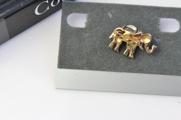 unsigned  Trifari small  Elephant Brooch/Pin #614